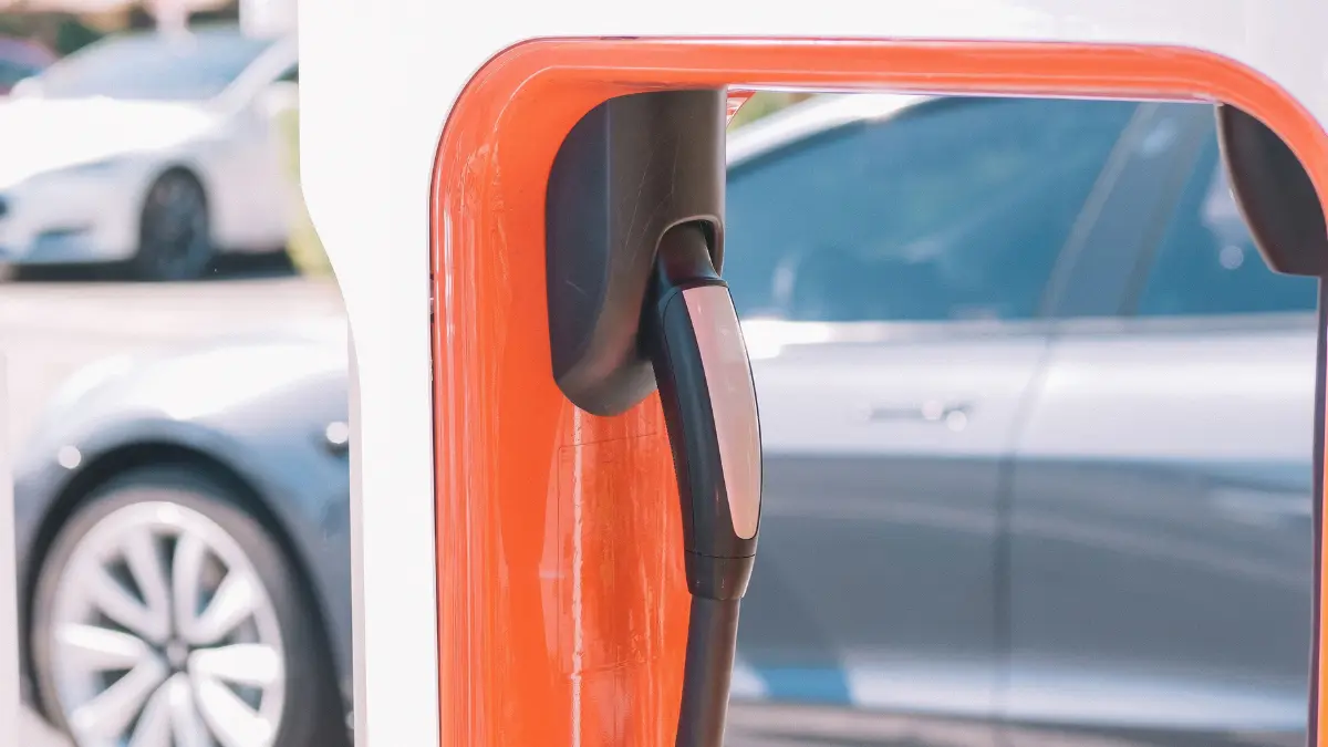 What is an EV and How Does It Work? A Beginner's Guide | YourEVFinder